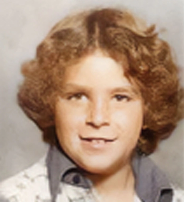 10 Tragic Stories of People Who Never Left Disney Parks: #6 Lurks Behind a Classic Ride